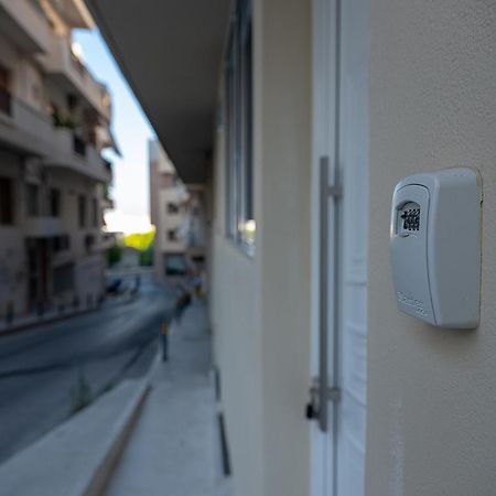 Luxury Apts Heraklion Center Bagian luar foto