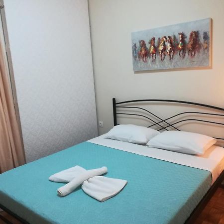 Luxury Apts Heraklion Center Bagian luar foto