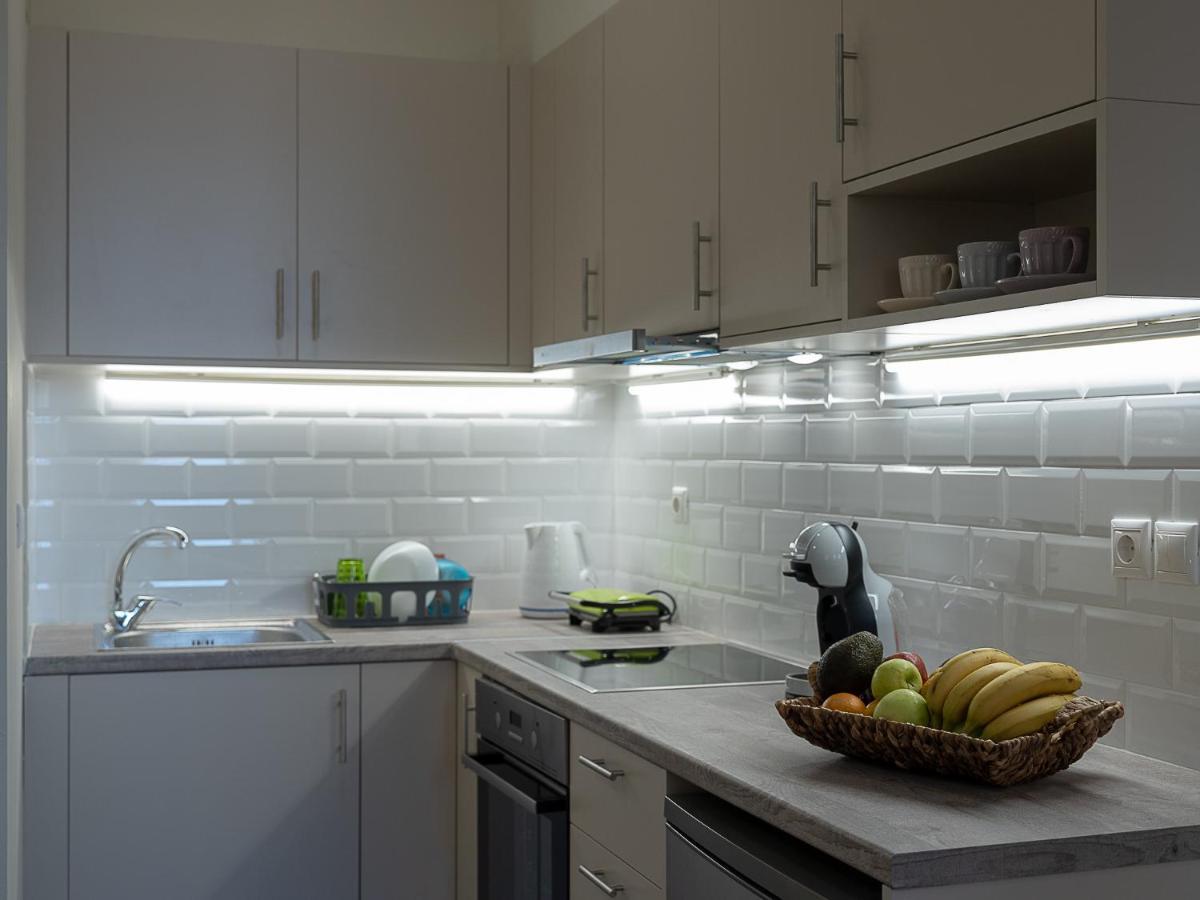 Luxury Apts Heraklion Center Bagian luar foto