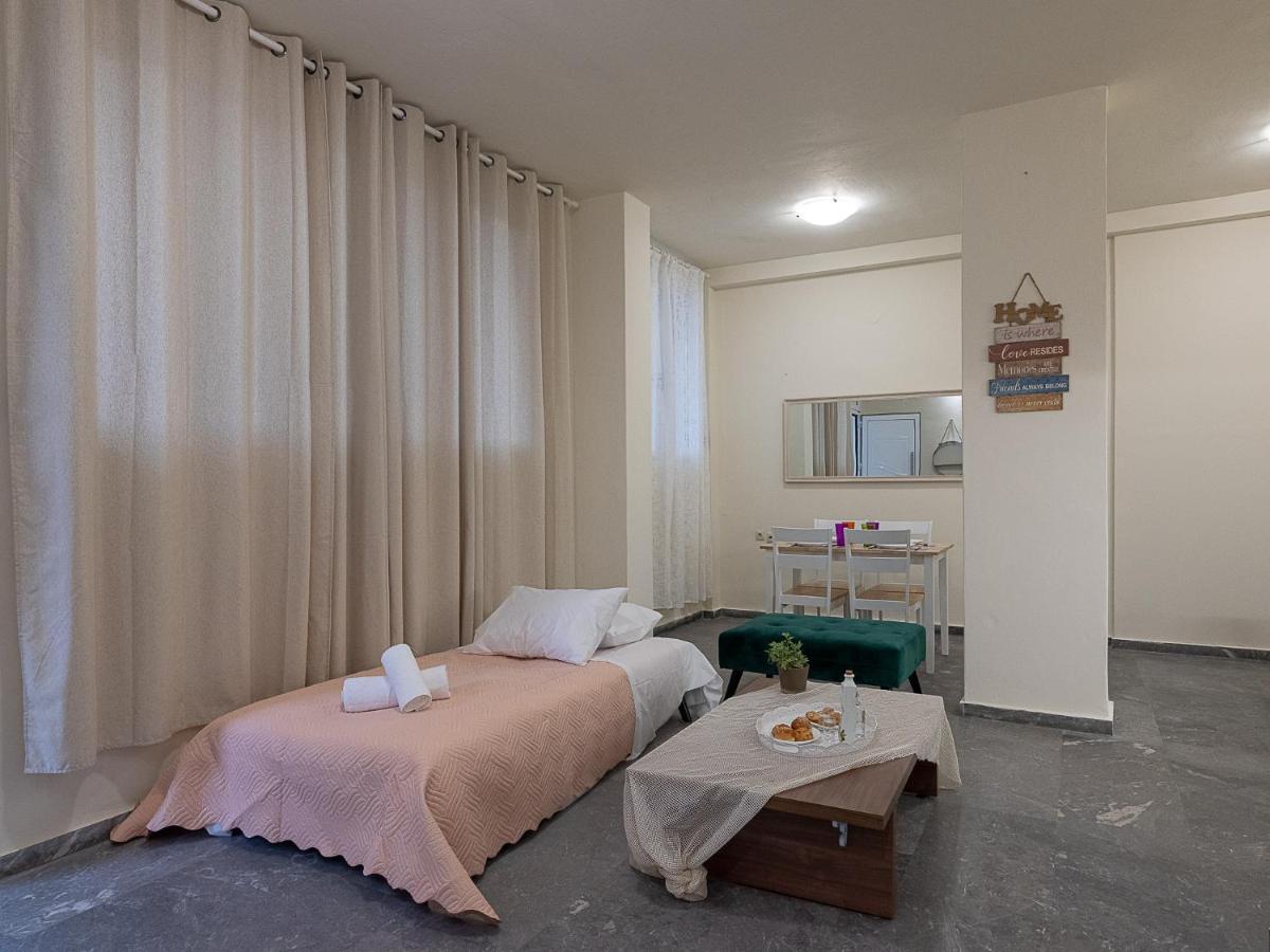 Luxury Apts Heraklion Center Bagian luar foto
