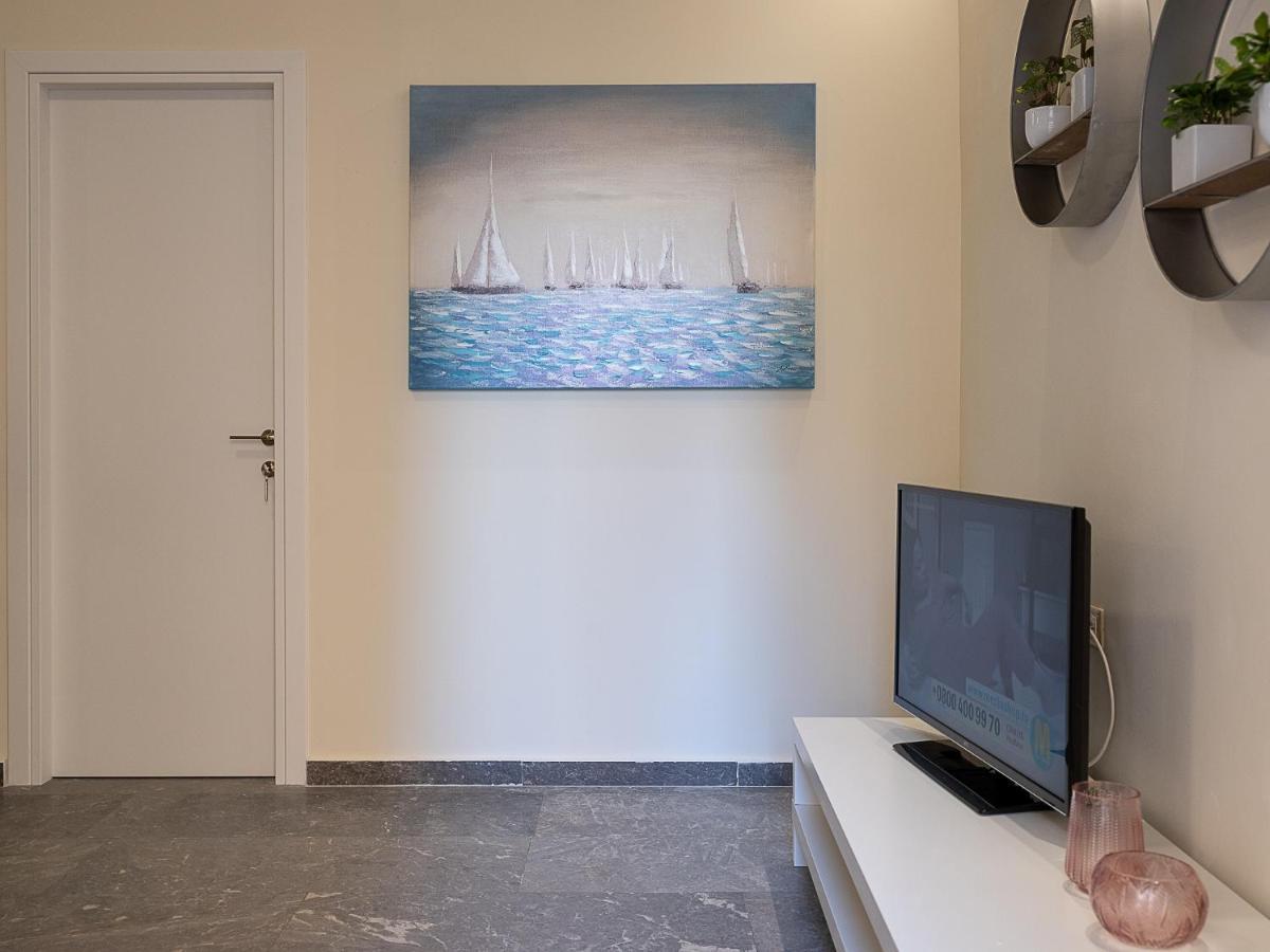 Luxury Apts Heraklion Center Bagian luar foto