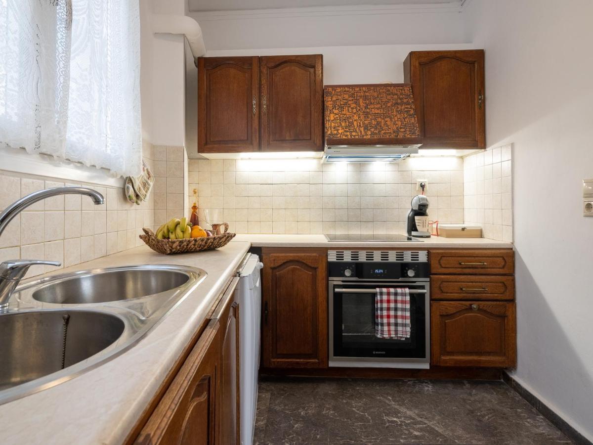 Luxury Apts Heraklion Center Bagian luar foto