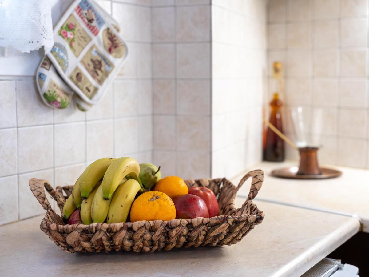 Luxury Apts Heraklion Center Bagian luar foto