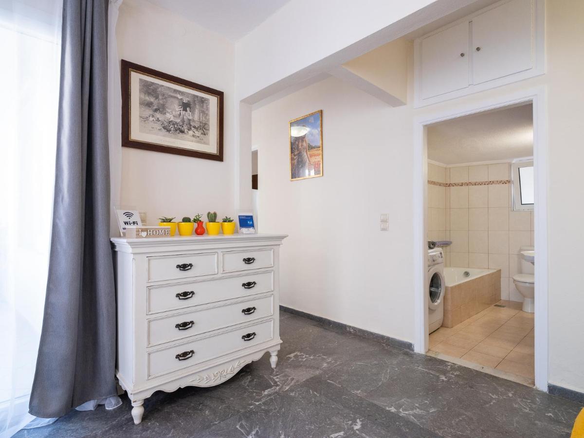 Luxury Apts Heraklion Center Bagian luar foto