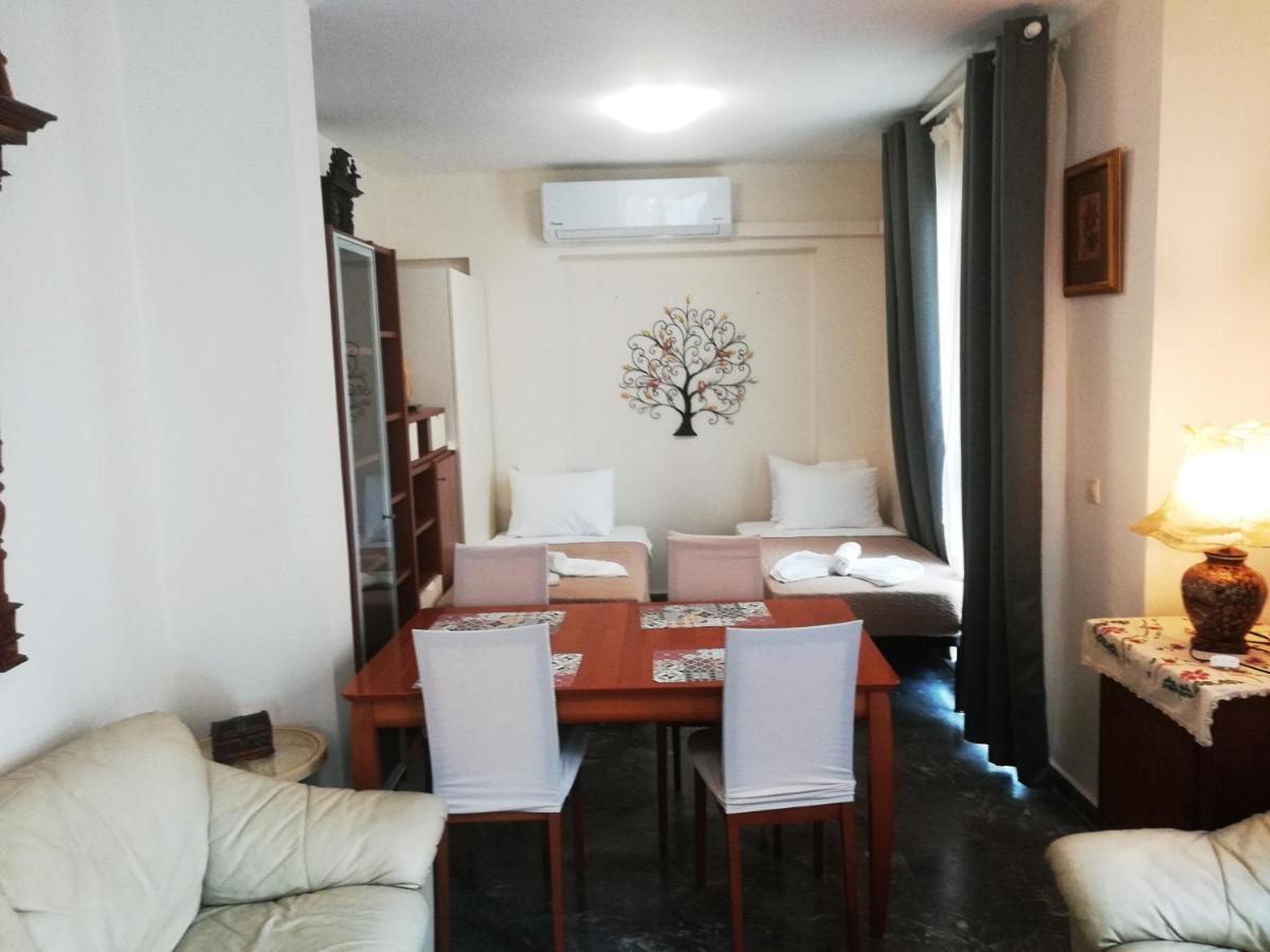 Luxury Apts Heraklion Center Bagian luar foto